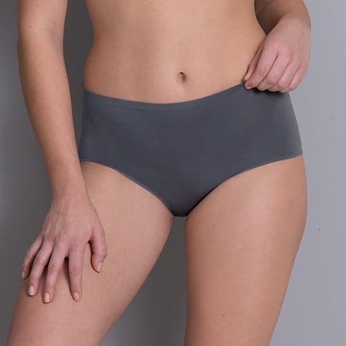 figi anita 1343_408_Essentials.jpg