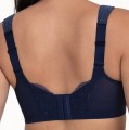 biustonosz odciążający Anita Orely 5882 380 tył modelka.jpg