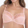 biustonosz miękki Anita 5252 128 Rosa Faia Suzette modelka przód.jpg